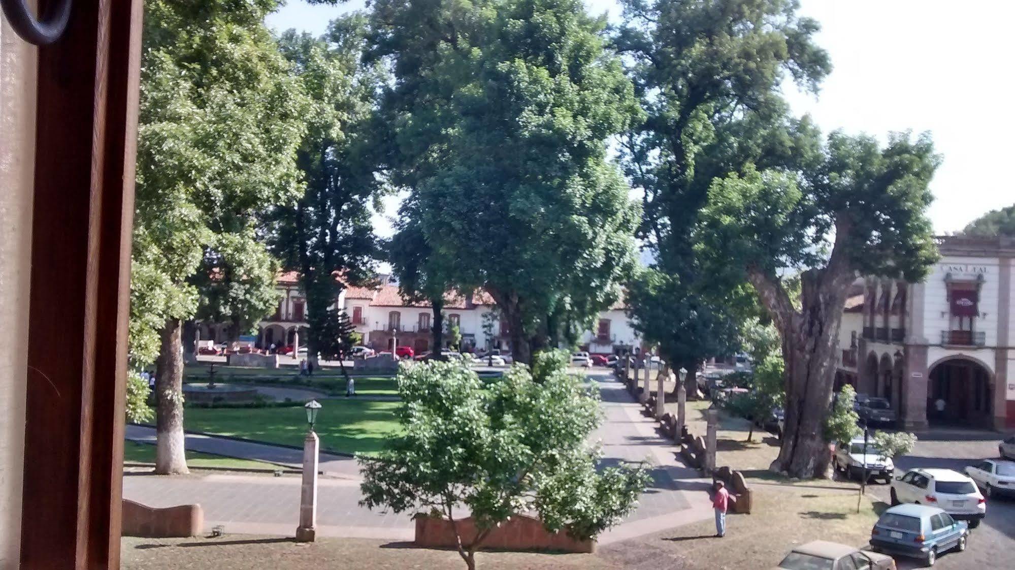 Hotel Casa Del Naranjo Pátzcuaro Exterior foto